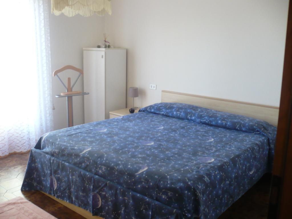 Appartamento Michela Brenzone sul Garda Quarto foto